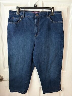 Gloria Vanderbilt Dark Blue Cropped Women's Jeans